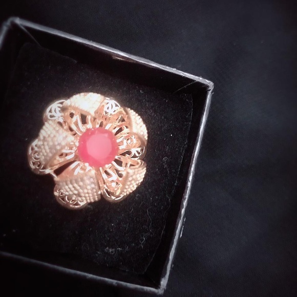 Lotus flower ring - Picture 1 of 3